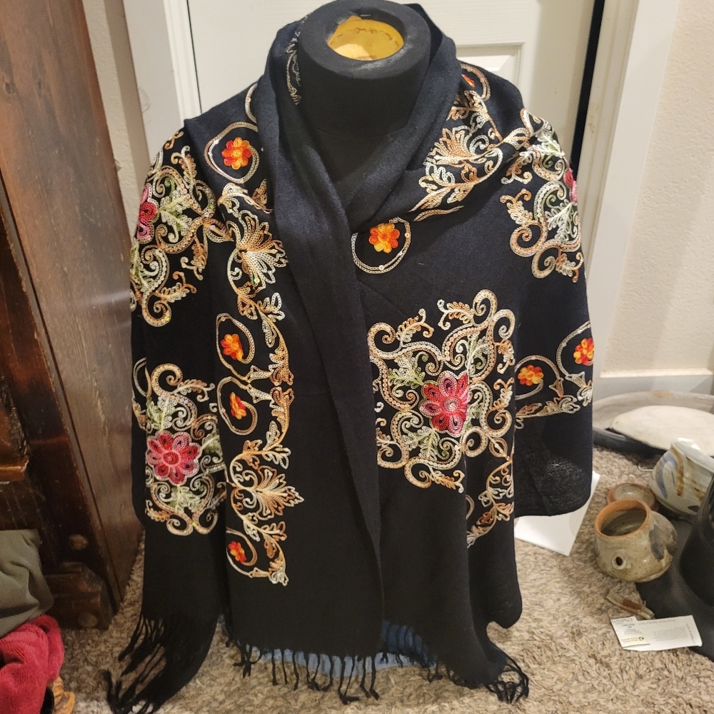 Embroidered Passimina scarf